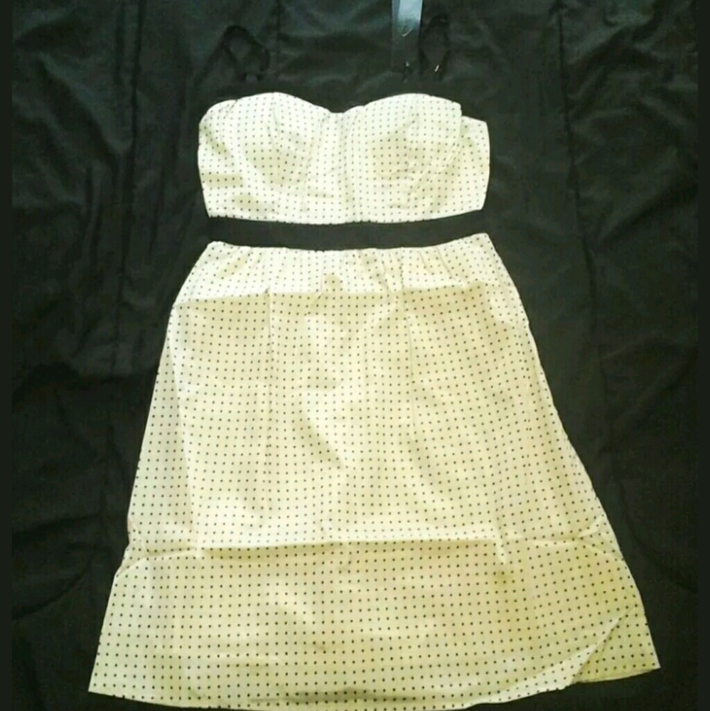 🆕️ Cream and black polka dot dress